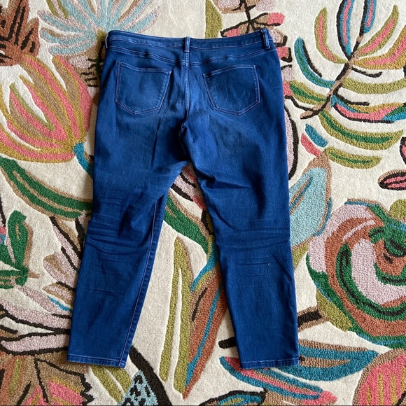 Universal Thread Mid Rise Skinny - Picture 2 of 5